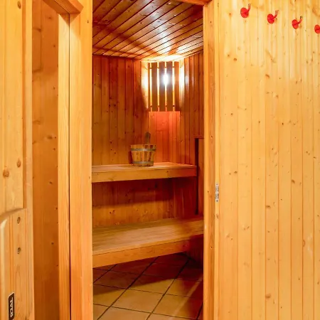 Lavish In Malmedy With Sauna Longfaye